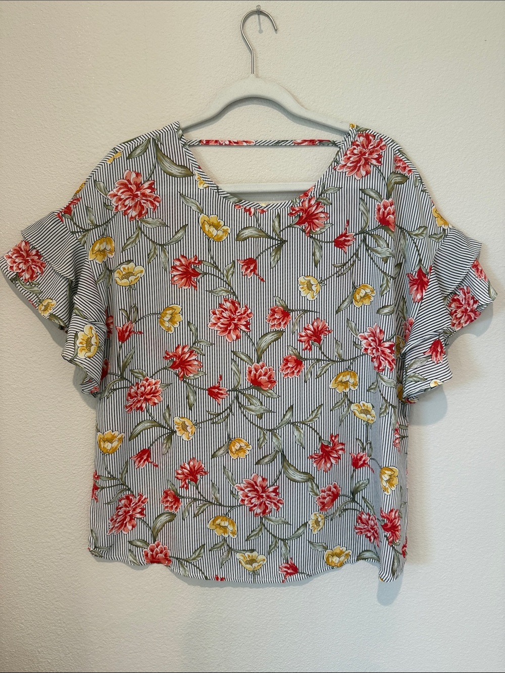 Como Vintage Floral Flutter Sleeve Blouse Striped Top
